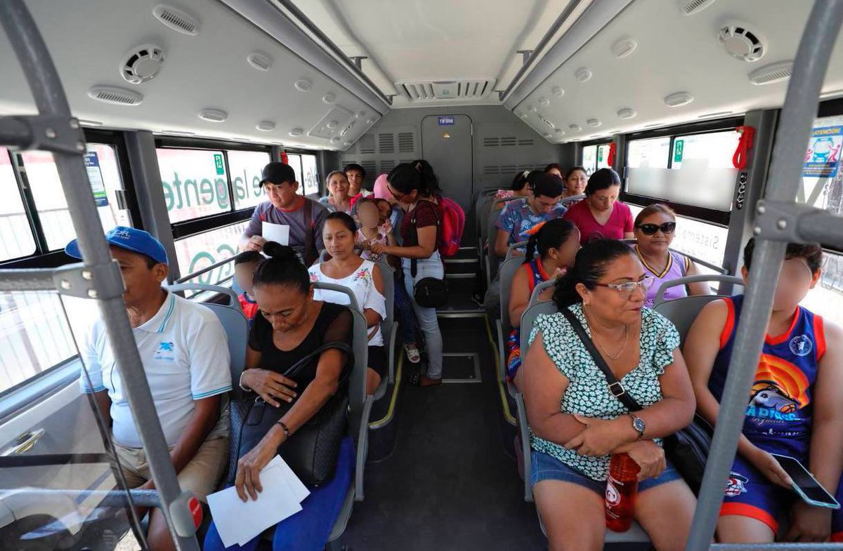 MauVila's tweet photo. ¡El #VaYVen llegó a #Tizimín!
En #Tizimín iniciaron operaciones las nuevas rutas #Cobay-#Polifuncional, #Conalep-#Maquiladoras y #SantoDomingoSur del #VaYVen, con unidades híbridas 🍃 que producen 400% menos de emisiones de CO2 al año, pago electrónico y tarifa social para niños, estudiantes, personas con discapacidad y adultos mayores. Juntos hemos transformado el transporte en el interior del estado, ahora tenemos dos opciones: volver a empezar de cero o seguir haciendo más cambios. #UnSoloEquipo #MásCambios