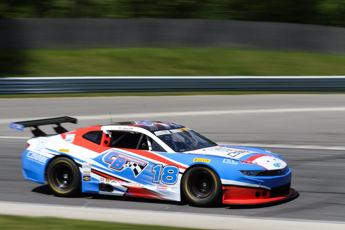 We are grateful this #MemorialDay for those who have made the ultimate sacrifice. Here are a few of our most patriotic paint schemes at the @limerockpark Memorial Day Classic. Danny Lowry is running a special livery this weekend, partnering with @wreathsacross.