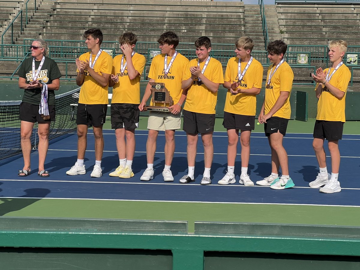 Maryville Forum Sports (@sportsmdf) on Twitter photo Spoofhounds take 3rd at state Spoofhounds take 3rd at state