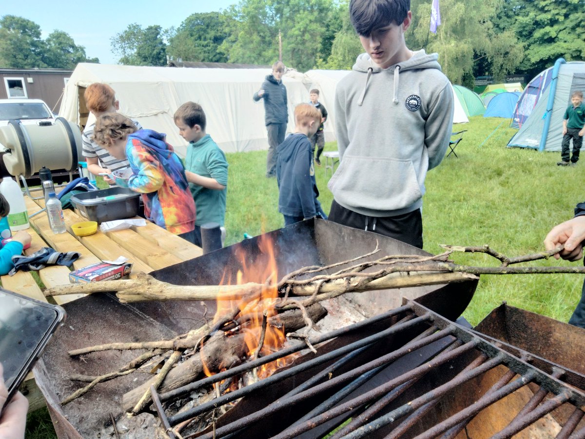 genesis_esu's tweet photo. We began our day today by gathering wood for a fire and making breakfast on top of it https://t.co/k8SegY87Yz