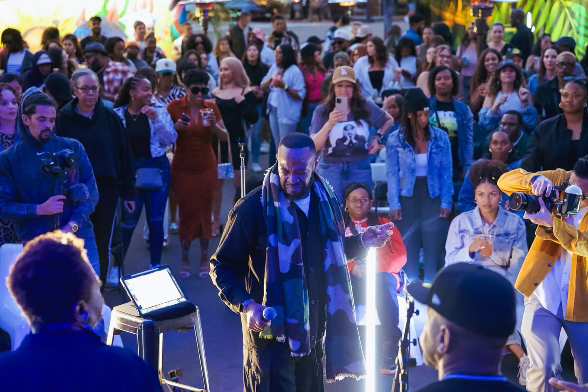 It has almost been a week, and words still cannot describe the feeling of this night! Thank you to the entire #soulsunday team for having me. The energy is unmatched! Thank you to everyone who was in attendance supporting; it meant a lot. #sandiegoartist #GospelMusic #soul #r&b