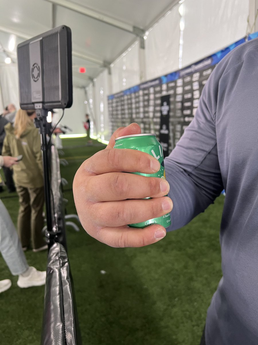 Anyways…here’s your current world leader in the shot put <a href="/JoeKovacsUSA/">Joe Kovacs</a> holding a <a href="/drinkolipop/">OLIPOP</a>.