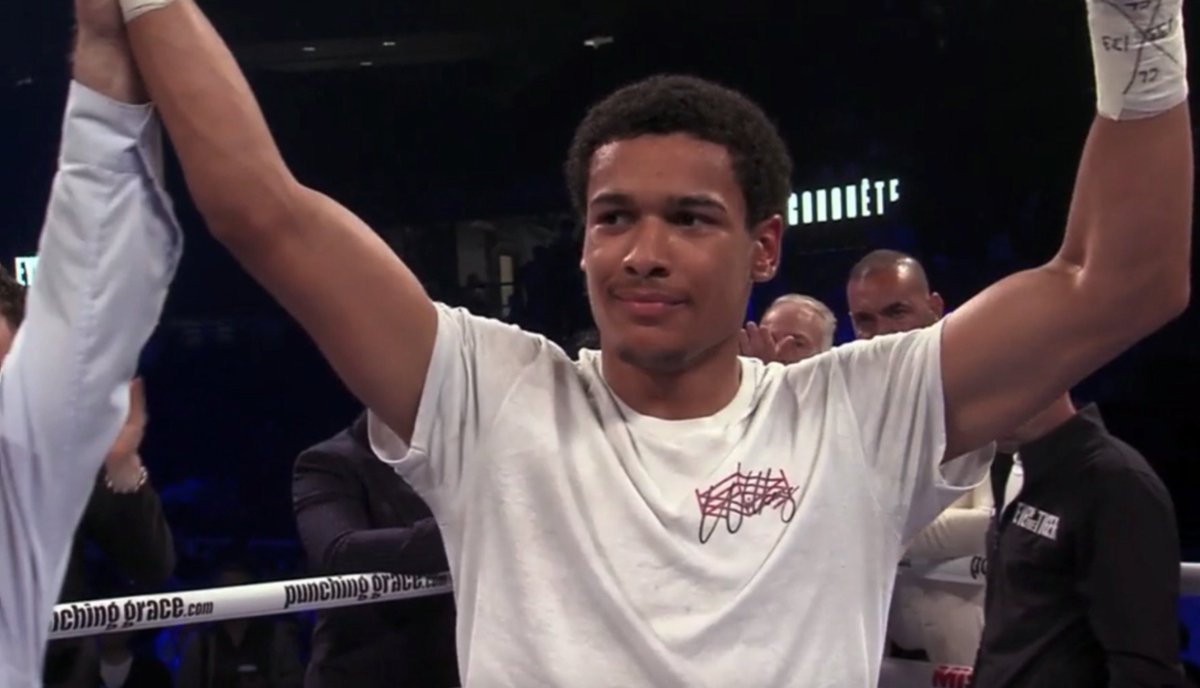 Strong, sharp & dominant, 19yr old super prospect 🇨🇦 Wilkens Mathieu (9-0) destroys 🇵🇱 Przemyslaw Gorgon (17-13-2) at 38 seconds of round 4 for a TKO win in their super middleweight bout from Shawinigan, Quebec, Canada 🇨🇦