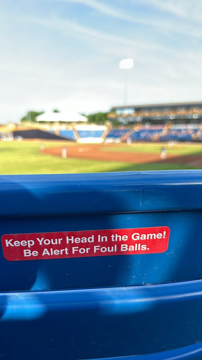 katrinamann's tweet photo. Let’s go Captains! @LCCaptains #seastheday https://t.co/VywStYYOoA