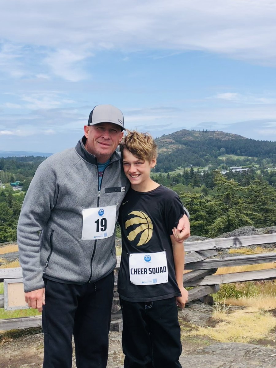 CHEK_News's tweet image. A great day to be out in nature. Here’s Jeff King and his son Cole putting in the steps for #PowerToSummit in support of @PowerToBe. #NatureForAll 🥾⛰️