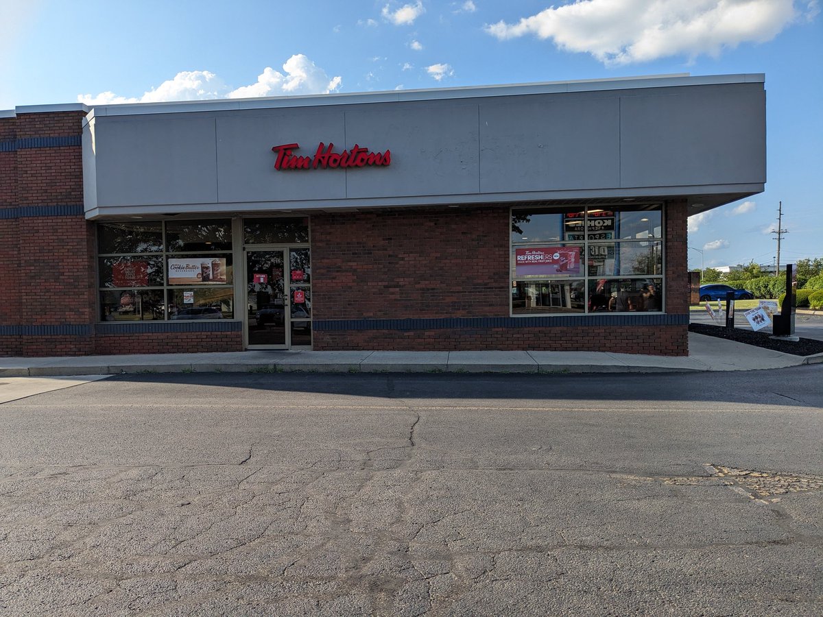 Oh wow. What a fabulous trip. Now in #Columbus #ohio for a brief coffee stop. Thanks to the staff at @TimHortonsUS for making us so welcome and some superb #coffee. Now onto the next leg. The @Ford #f150 truck we hired. Still over half a tank of fuel. It is awesome. 🇺🇲🇺🇲🇺🇲👍👍👍