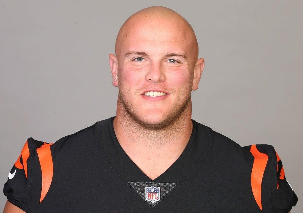 TaraBull's tweet photo. Billy Price, Cincinnati Bengals' first round pick, retires at 29 due to “terrifying” blood clot. Via @gatewaypundit https://t.co/Y0xKCzrXJR