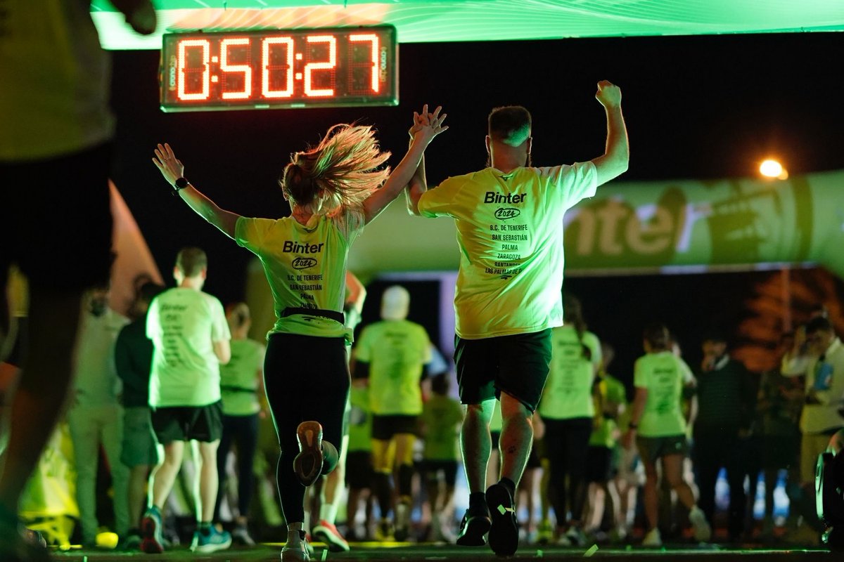 BinterNightRun's tweet photo. 𝗕𝗶𝗻𝘁𝗲𝗿 𝗡𝗶𝗴𝗵𝘁𝗥𝘂𝗻 𝗗𝗼𝗻𝗼𝘀𝘁𝗶𝗮 - 𝗦𝗮𝗻 𝗦𝗲𝗯𝗮𝘀𝘁𝗶𝗮́𝗻 celebró su 𝗽𝗿𝗶𝗺𝗲𝗿𝗮 𝗲𝗱𝗶𝗰𝗶ó𝗻 con la espectacular participación de 2.300 corredores 💚🏃🏻♀️🏃🏻que vivieron la experiencia del mayor circuito nacional de carreras nocturnas.
#binternightrunseries https://t.co/GNfRigAm8a