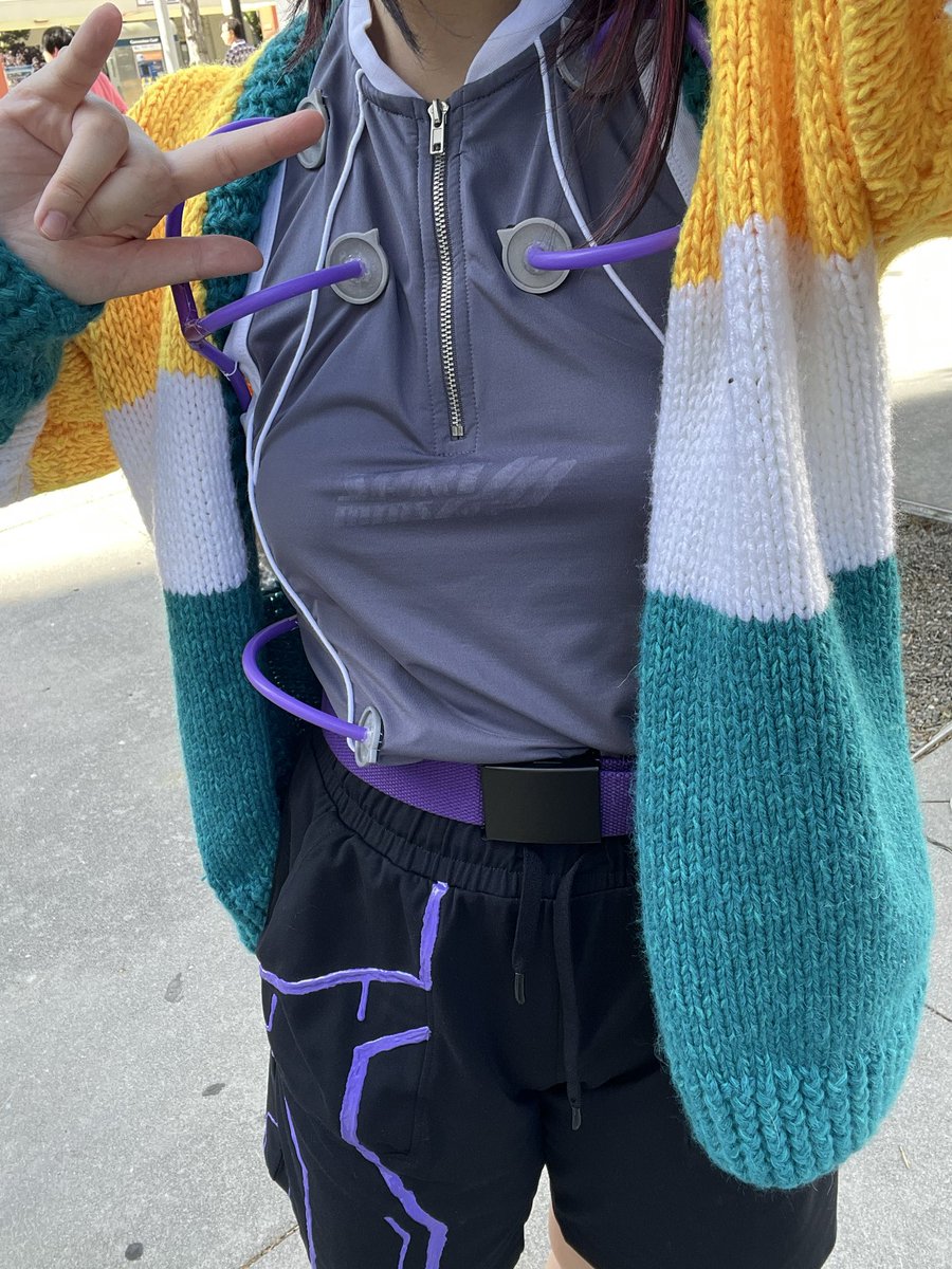 nyassify's tweet photo. quinn cos + totally normal ordinary jacket at fanime!! :3c https://t.co/4SeH5BBXpt