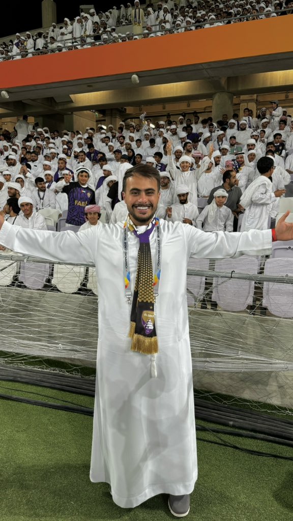 3morrky's tweet photo. #نادي_العين بطل #دوري_أبطال_اسيا 💜🏆 https://t.co/XoHE8O55q3