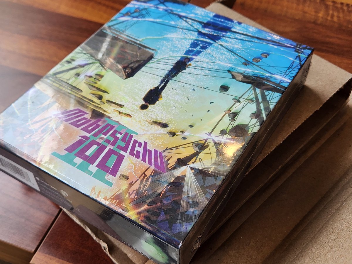 JaemiL_Fun's tweet photo. Mob psycho 100 S3 Bluray(Eng) Limited Edition review thread🧵

*this is different from the original Japanese bluray edition https://t.co/SN5QJW4tyo
