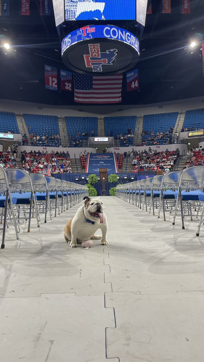 Congratulations to the new @LATech alumni #mascot #bowtie