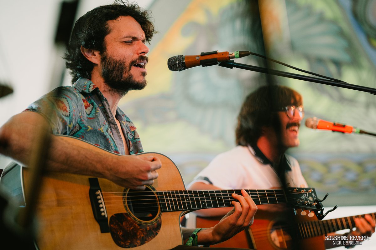 summercampfest's tweet photo. Intimate moments with #Orebolo in the #ClimbingKites VIP Lounge β¨ https://t.co/nAQ4dneGQu
