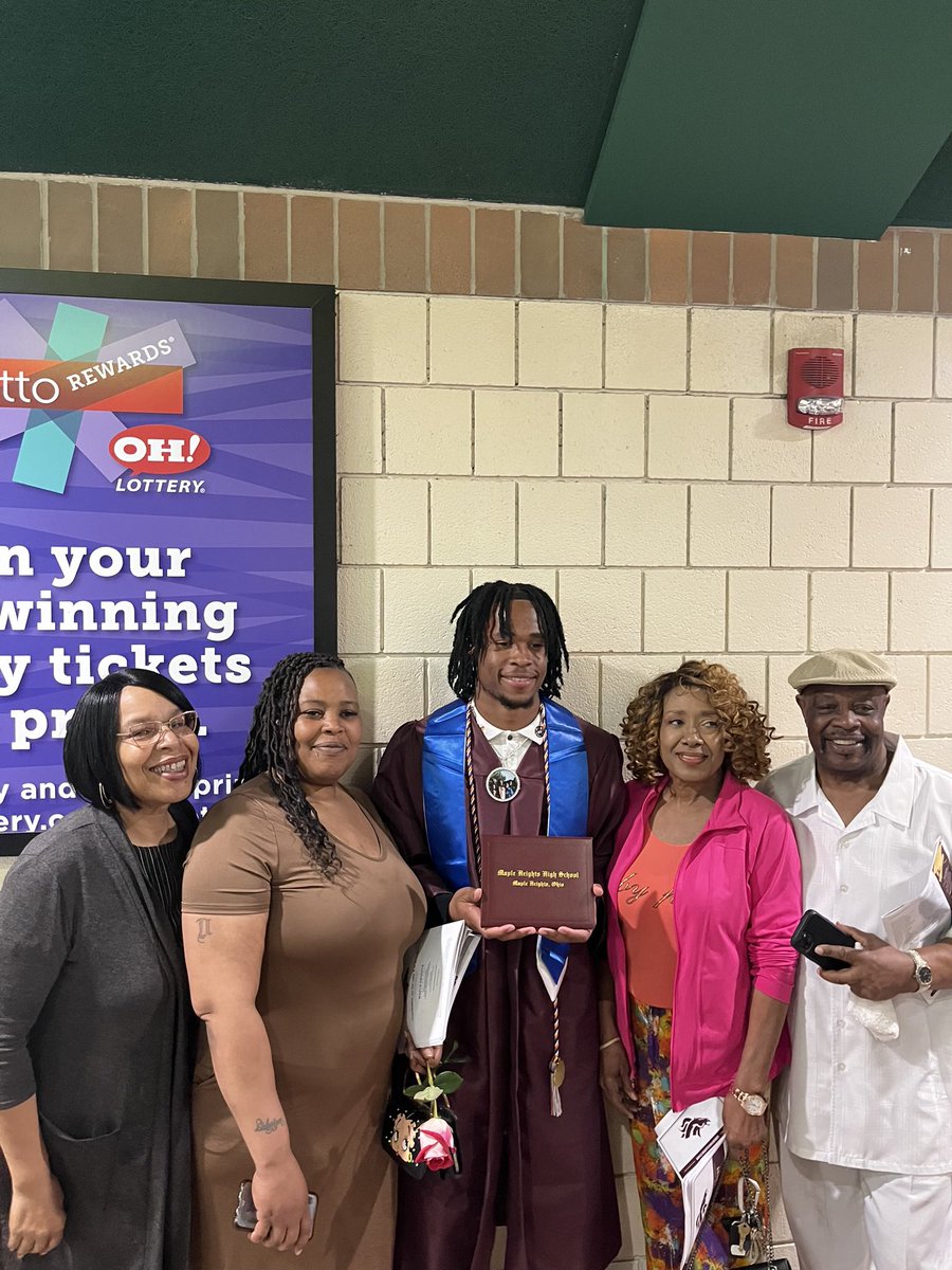 donaiz barker 🥇 tweet media