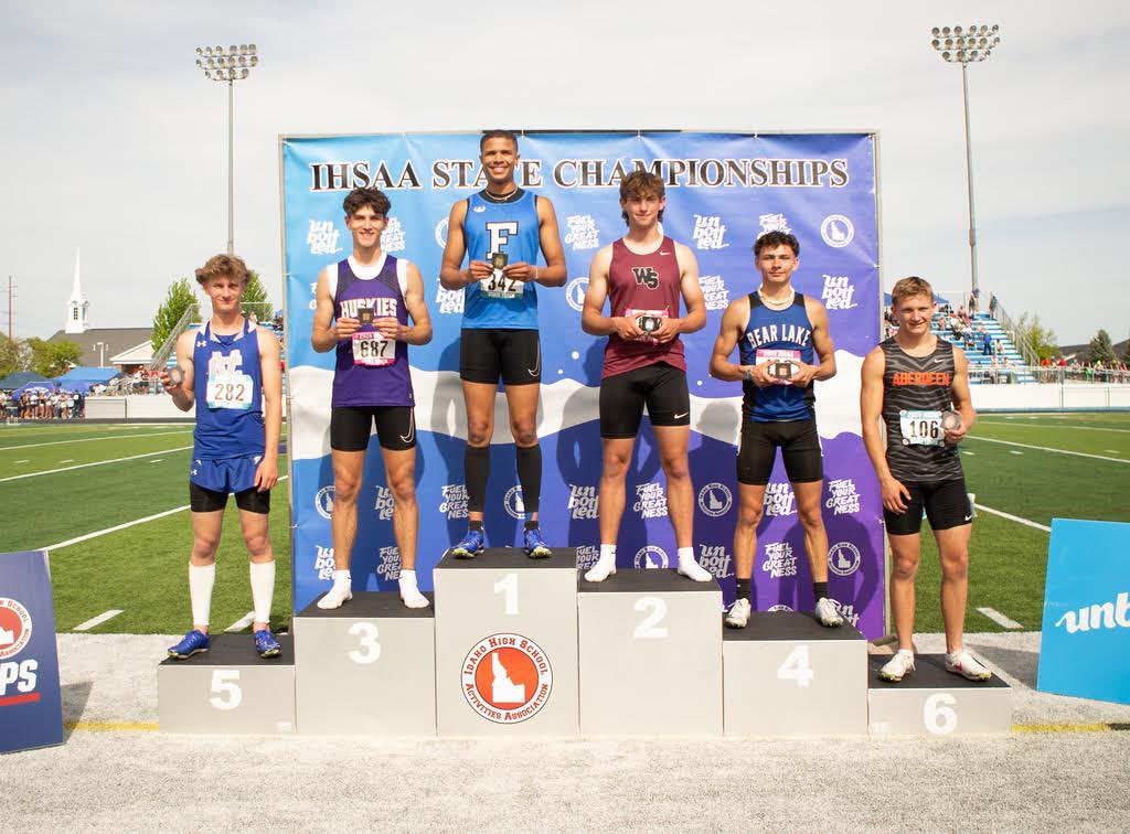 TrayceStone's tweet photo. Had an amazing State Track Championship weekend!
🥇1st Place - 4x400 Relay
🥈 2nd Place - 100 Meter Dash
🥈 2nd Place - 200 Meter Dash
🥉 3rd Place - 400 Meter Dash
@PlayBookAthlete 
#ihsaa #trackandfield #idahostatetrack #100meterdash #200meterdash #400meterdash #4x400relay https://t.co/rwEFHxXY84