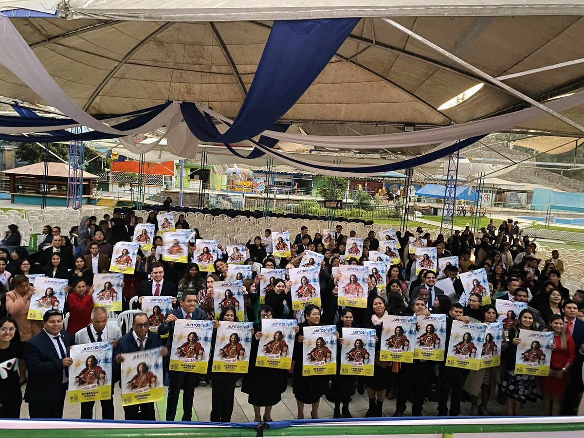 NuevoTiempoPeru's tweet photo. 📣 Llegamos a la Misión Centro-Oeste del Perú para lanzar Ofrenda Anual Nuevo Tiempo 2024 🎉

🔰Líderes de @AdventistaMiCOP e  Instructores Bíblicos recién graduados  de todos los distritos de la parte norte de Lima están listos y preparados para ¡Juntos transformar vidas! 💪🏽 https://t.co/Sy8j1I9WkL