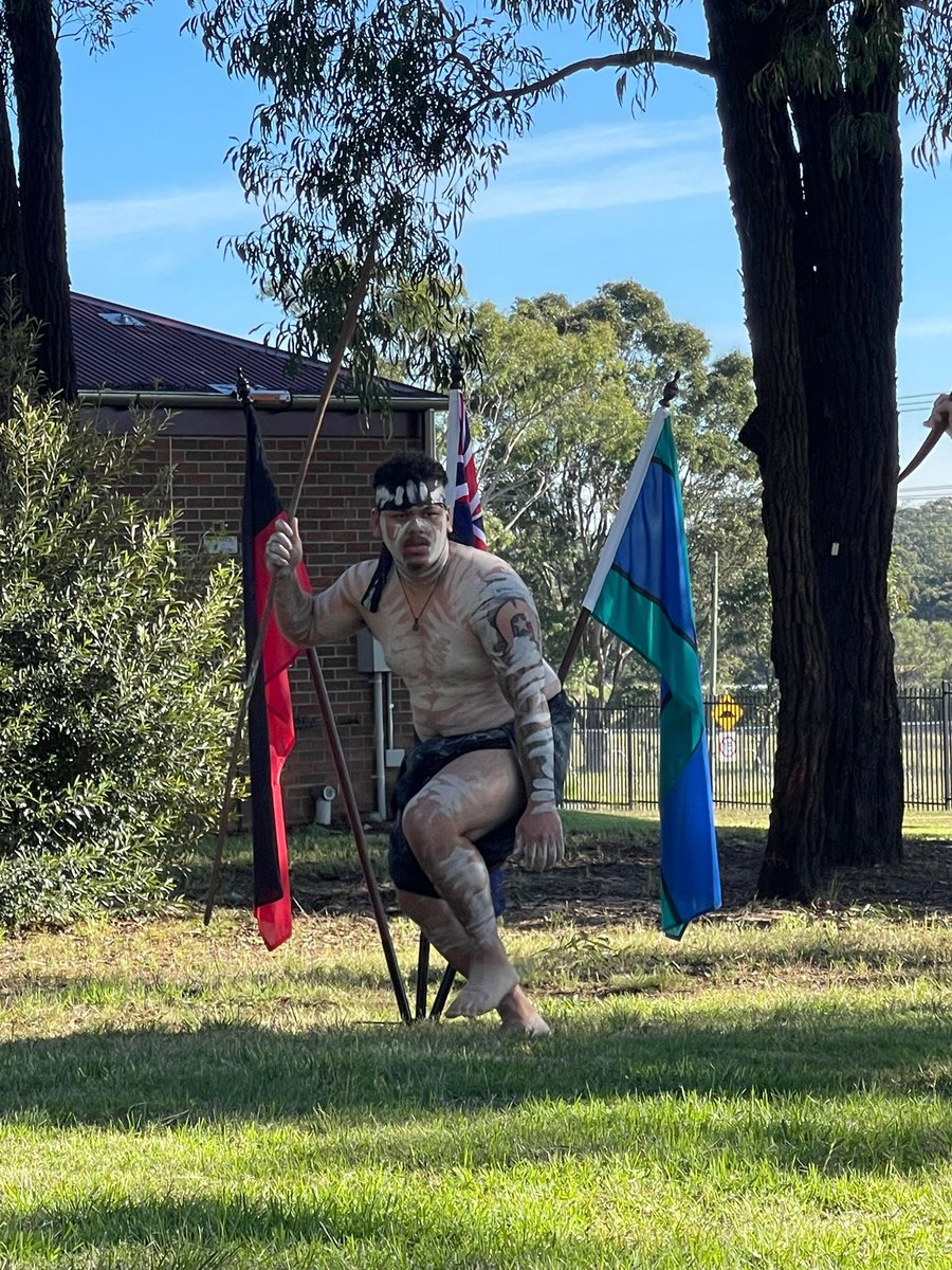 michellelgomes's tweet image. Hilltop #communityofschools came together for National Sorry Day, @gparkschool @AjugaSchool #campbellhouseschool @FieldsAECG @dace_elletson A day to reflect and remember