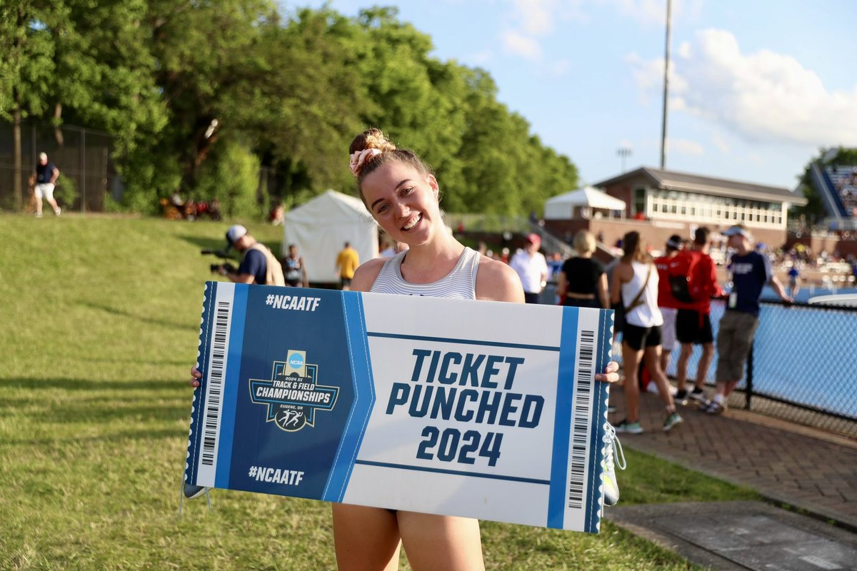 OspreyXCTF's tweet photo. 𝐓𝐈𝐂𝐊𝐄𝐓 𝐏𝐔𝐍𝐂𝐇𝐄𝐃‼️ 🎟️

Smilla Kolbe clocks 2:02.36 in the 800m quarterfinals to advance to the NCAA Outdoor Track &amp; Field Championships!

#SWOOP https://t.co/BmX3WpNpk3