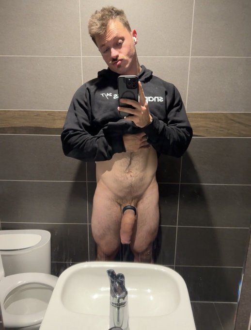 Just a big softy 😆 https://t.co/srH0w4qRv5