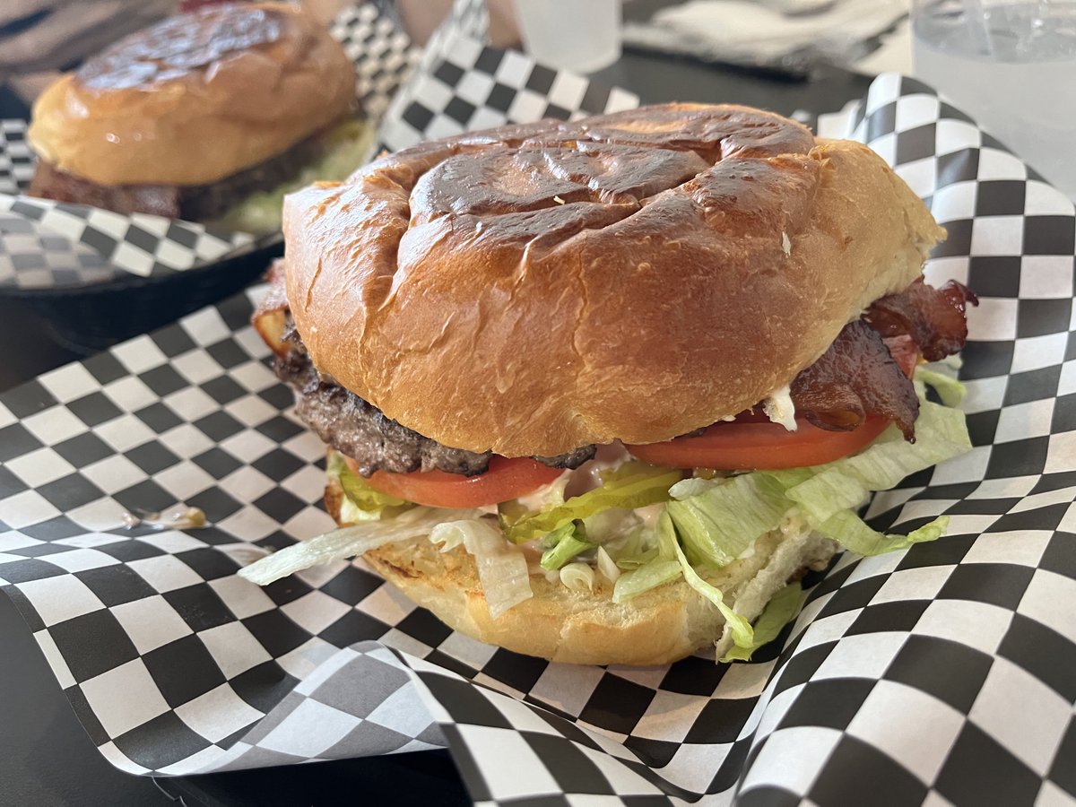 ContraBT's tweet image. 