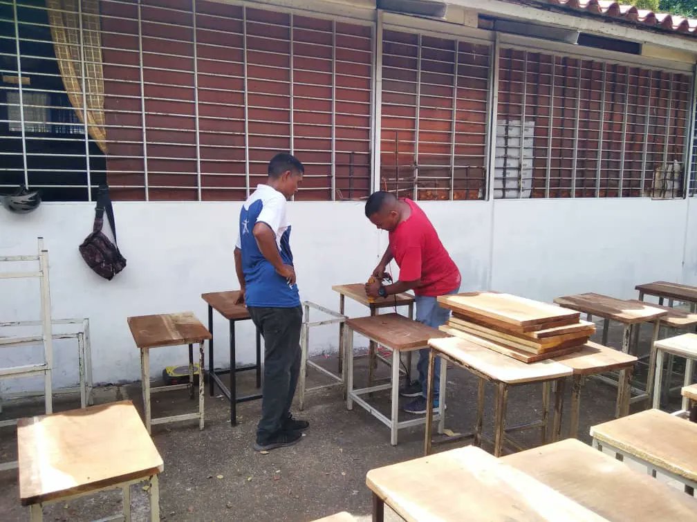 CDCEApure tweet media