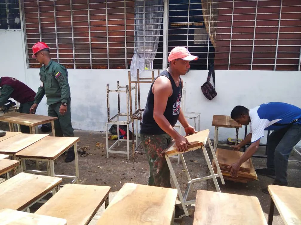 CDCEApure tweet media