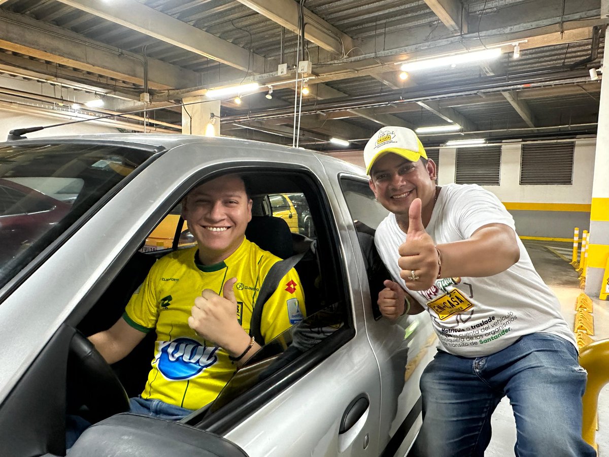 GobdeSantander's tweet image. Llegamos a @MegamallCC 🚧🚘

Nuestra campaña “Me quedo #EnCasa” hoy se tomó las talanqueras de este centro comercial en #Bucaramanga.

Invitamos a cada uno de los propietarios de vehículos con placas de otras regiones del país a ser #SantandereanoHastaEnLaPlaca.