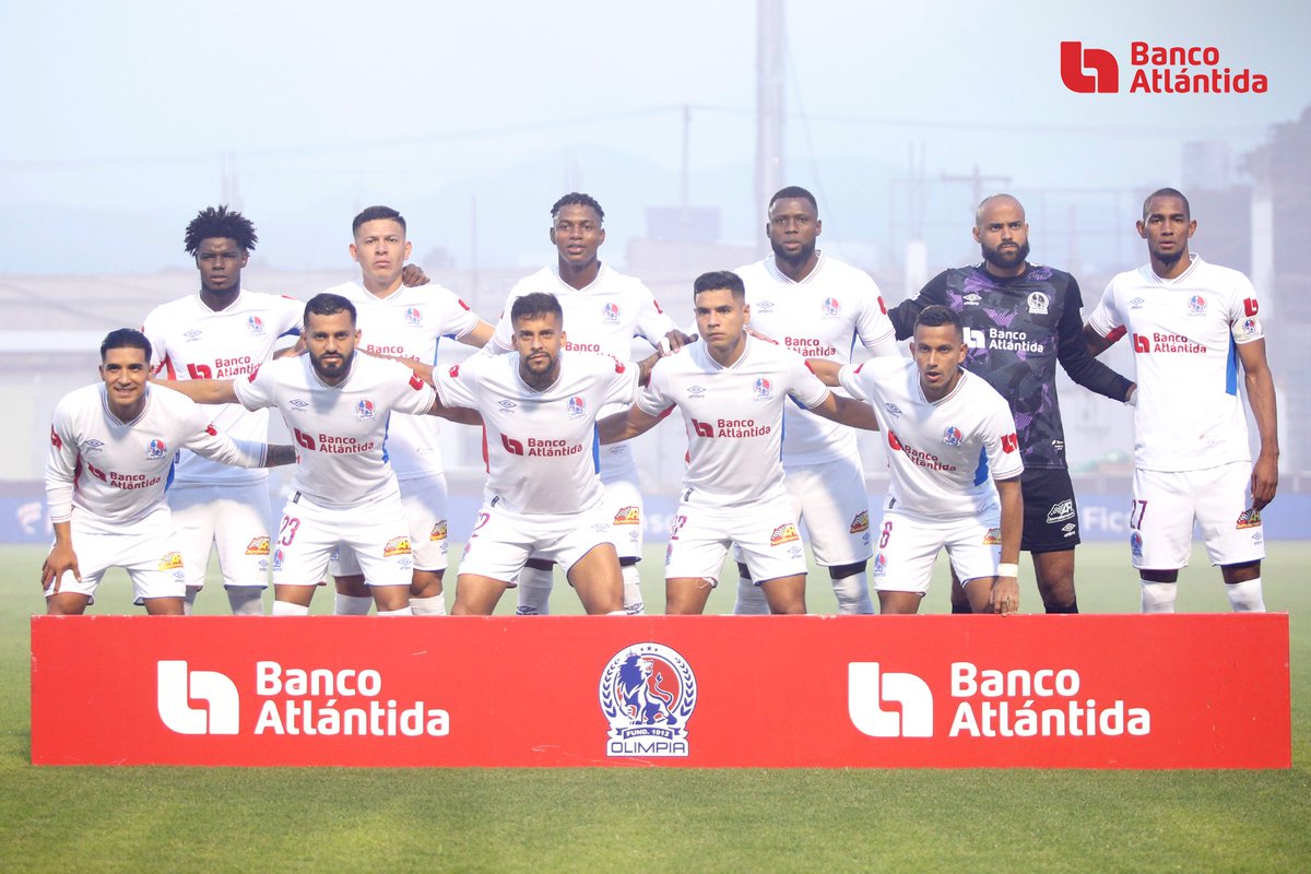SanMarinoTeam's tweet photo. Felicitaciones a todos los hinchas de Olimpia por ser los campeones de la Liga Nacional de Honduras 🇭🇳

No paran de ganar títulos, eh, @CDOlimpia 👀 🔴🔵⚪️ https://t.co/r3q3bpnNsY