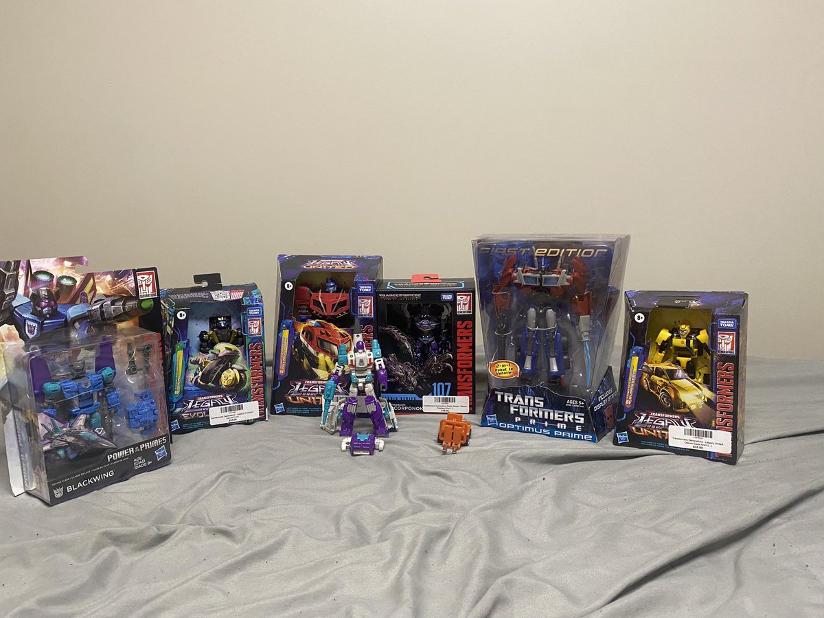 My Haul for Victoria Toyfair 2024
@SpringersSword @TFanPage101 
@ThatToyGuy101