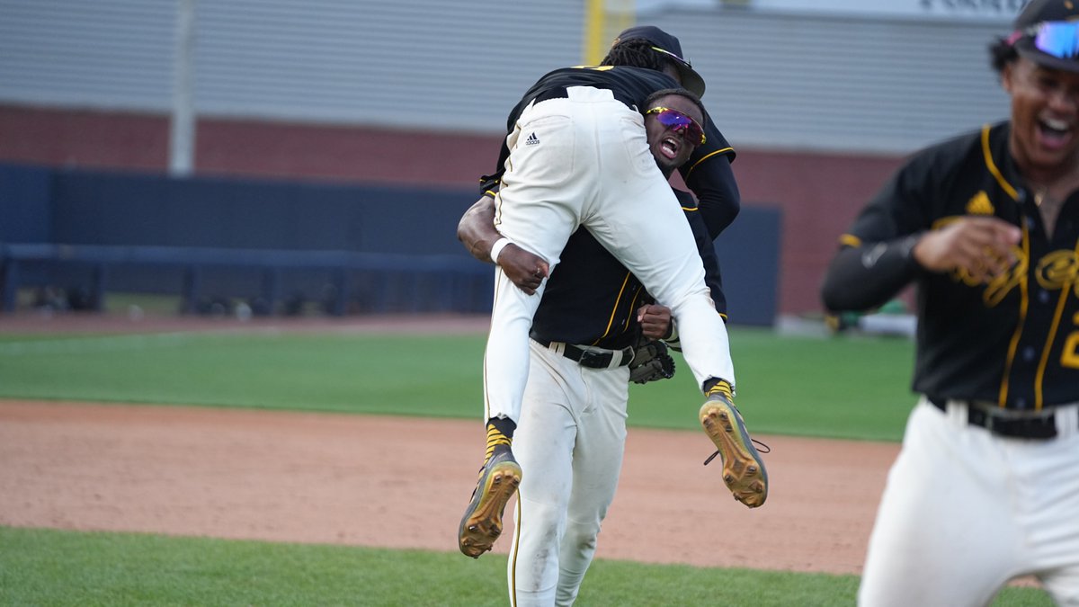 THIS TEAM!!! We're headed to the #SWAC Championship Game! 

#GramFam | #ThisIsTheG