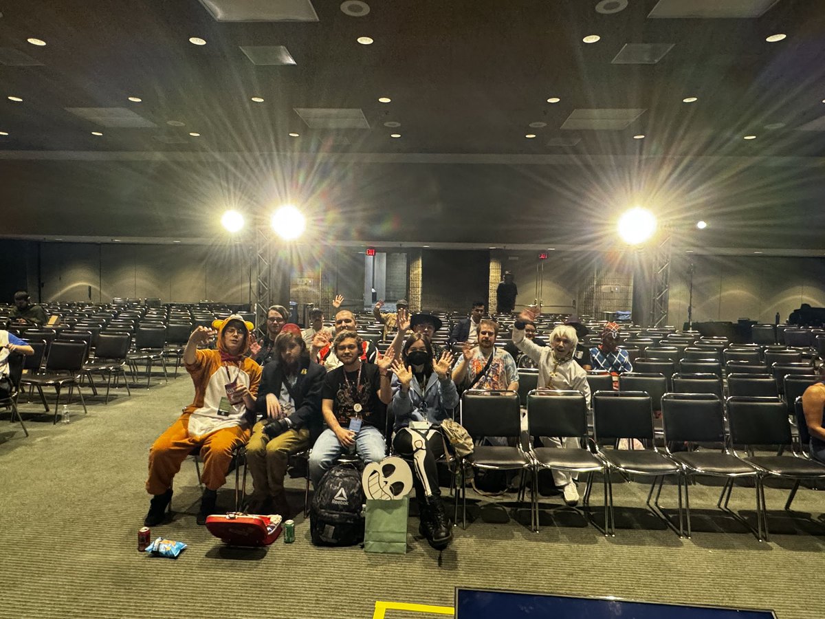 codaanim's tweet image. B206 is open!!!! Panel in 15 mins!!!! RARGHHH @MomoCon