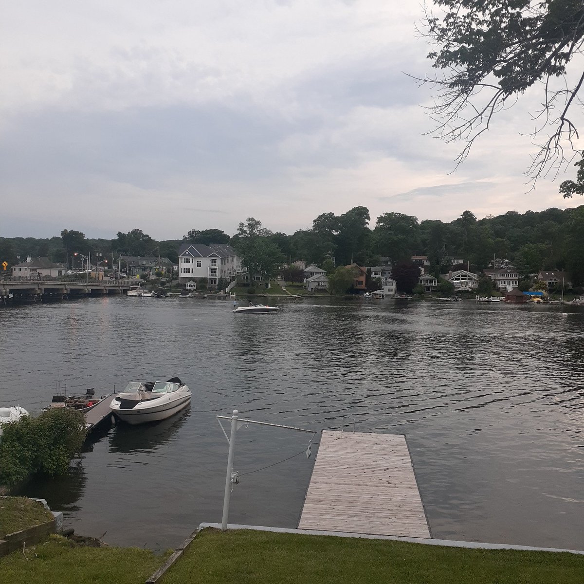 NikolaiBusko's tweet image. I'm not saying why I made my way to Anderson Rugby Complex today, but it felt surreal to come on post with the President speaking at graduation this morning.

Congratulations to those #likenonebefore of #USMA2024.

Enjoying #LifeOnTheDock for the next couple days.

#GoArmy