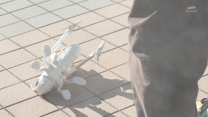 真っ白になっちまった… #nitiasa #仮面ライダーガッチャード 