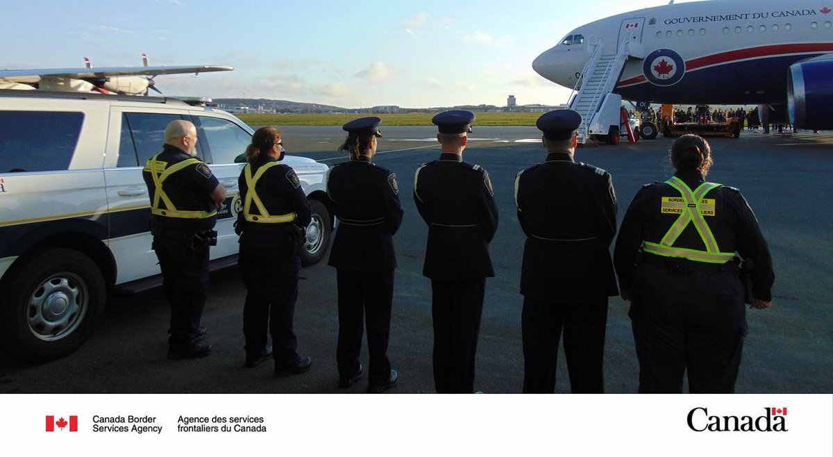 The #CBSA in St. John’s #NL was honoured to clear this evening’s repatriation flight, welcoming Newfoundland’s Unknown Hero home. We remember the sacrifices of those who served and are currently serving. #CanadaRemembers #NLMemorial100