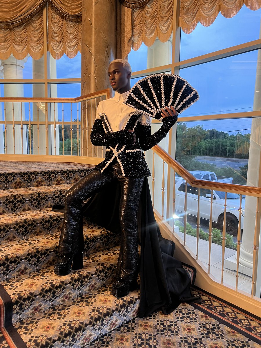 thee darkskinn hottie℗ tweet media