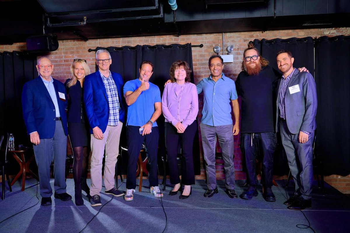 U3 Coffee Co-Founder Kristi Ross hosted @Chi_Innovation's The Disruptor's Playbook this past week.  From captivating talks to thought-provoking discussions, every moment was filled with valuable insights on innovation, leadership, & industry disruption!