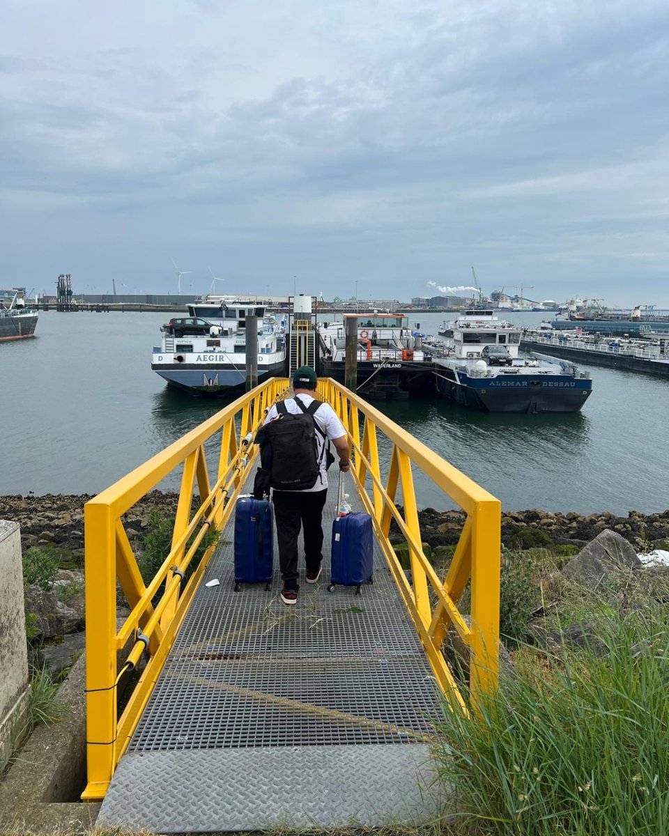 The inland shipping walk of fame! 🚶🌟

It's back work for Joseph. Captain Jan will be happy to have you on board once more! 🚢

#welcomeback #newadventure #backtowork #axxazcrew #inlandshipping #axxazmarine