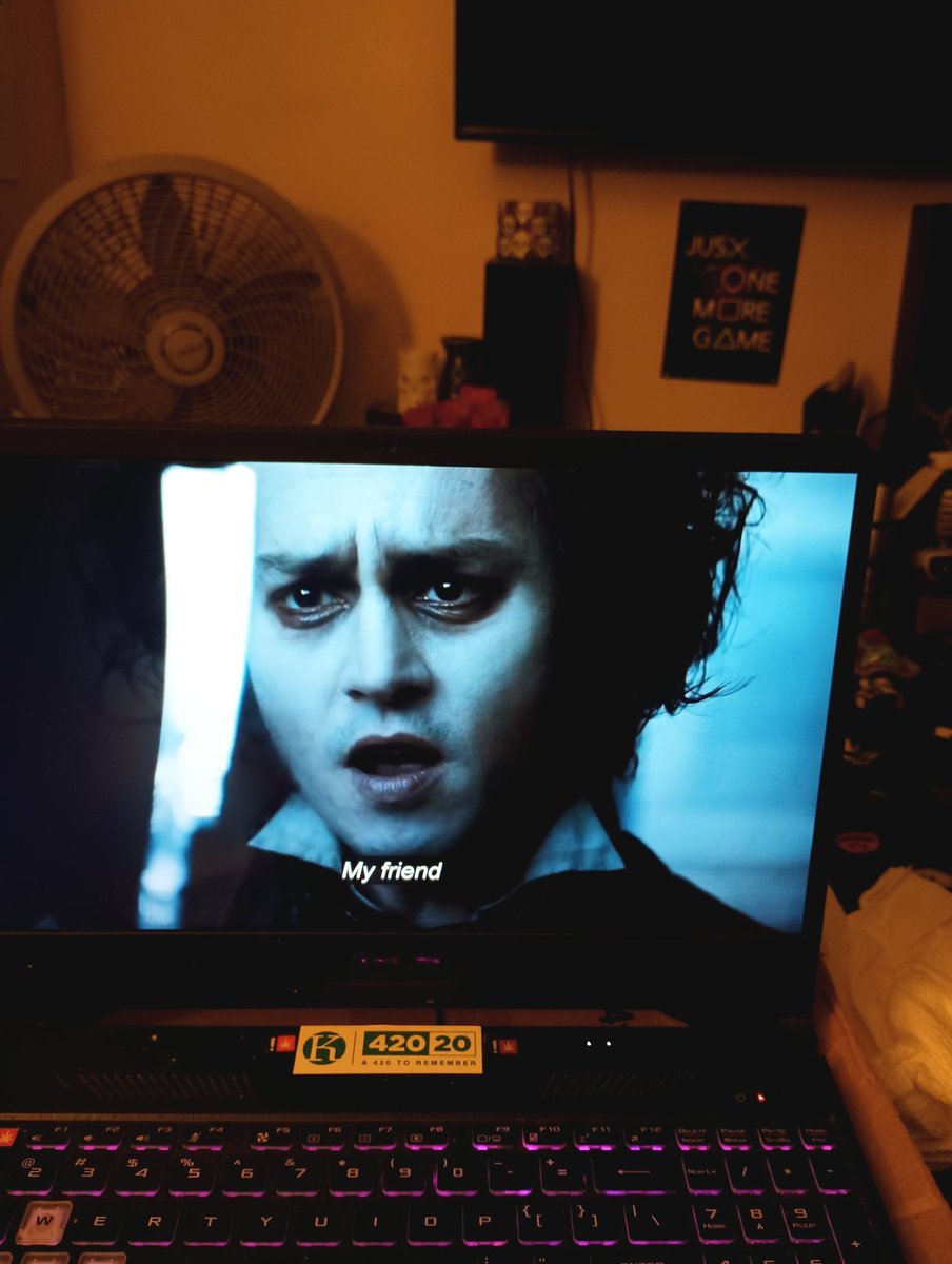 radllama420710's tweet photo. @andyblack @blackveilbrides did such an amazing job on this song, @andyblack's vocals for this song are amazing
You have nailed the new era of Sweeney Todd SIR! As I'm watching this movie I'm getting goosebumps at how good BVB did 
#bleeders
#myfriend
#atlastmyarmiscompleteagain https://t.co/dd9NcIDVHr