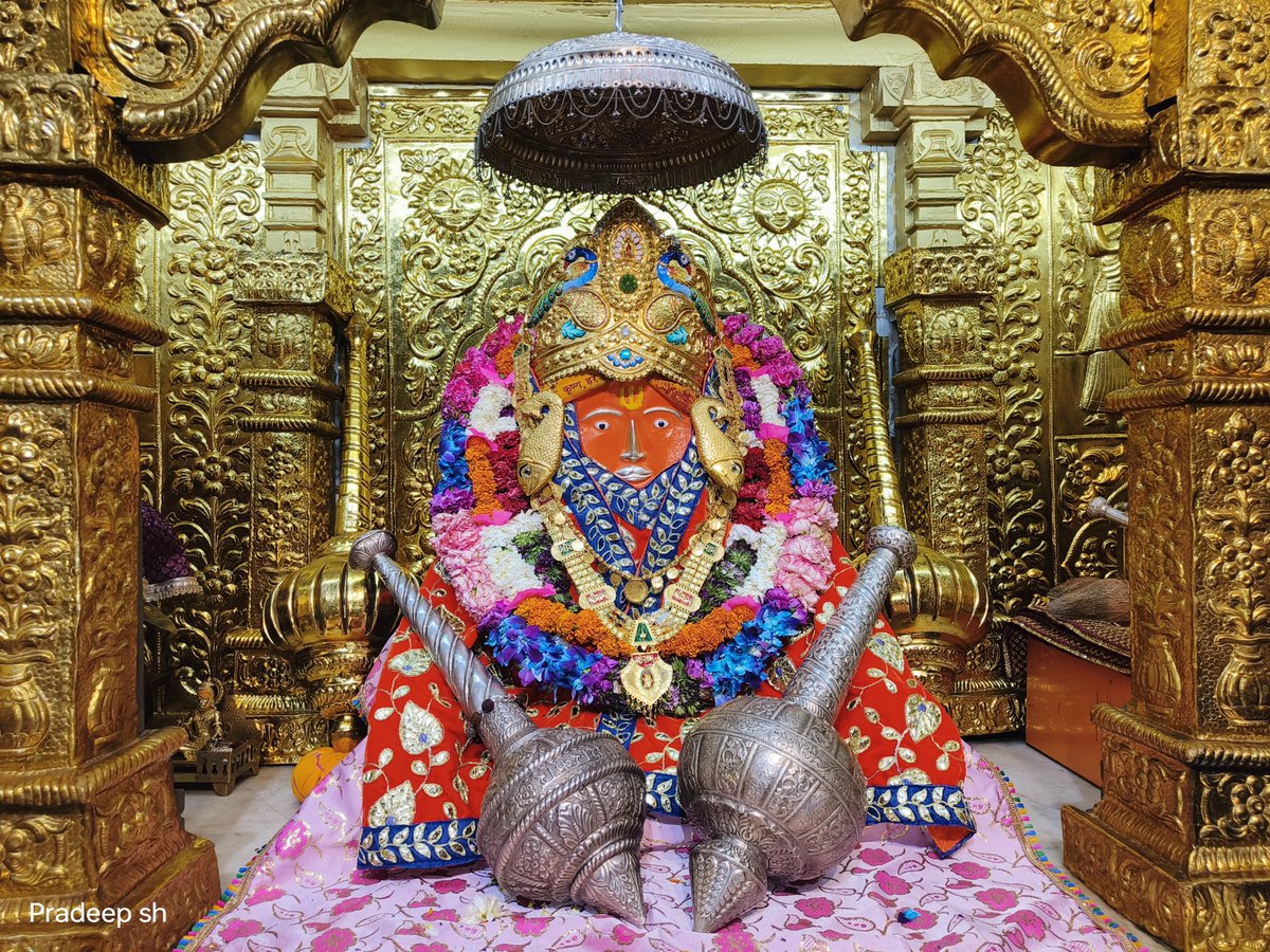 bageshwardham's tweet photo. दिव्य दर्शन श्री बाला जी सरकार
श्री बागेश्वर धाम सरकार ग्राम गढ़ा(मध्यप्रदेश)
26-05-2024
#bageshwardham
#bageshwardhamsarkar
#divyadarshan
#balaji https://t.co/YHxnVNVQTR