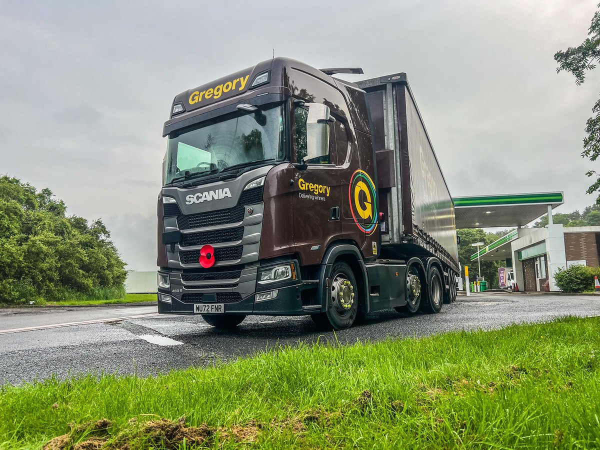 Good morning from Woolley Edge M1 🛣️

I’m currently on route down to Barnsley from Goole 🚚💨 and the roads are so clear! Just wish it would be like this all day, but we all know that isn’t going to happen……..

#HGV #Distribution #Haulage #Deliveringwinners #GregoryDistribution