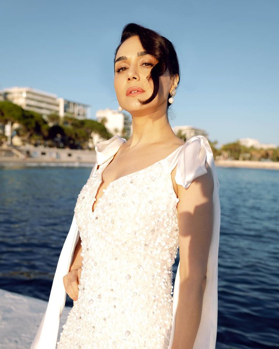 _Ashok_Jangu's tweet image. Queen 👑 👑 👑 💟 

#cannes2024 #cannesfilmfestival #pztravel #ting