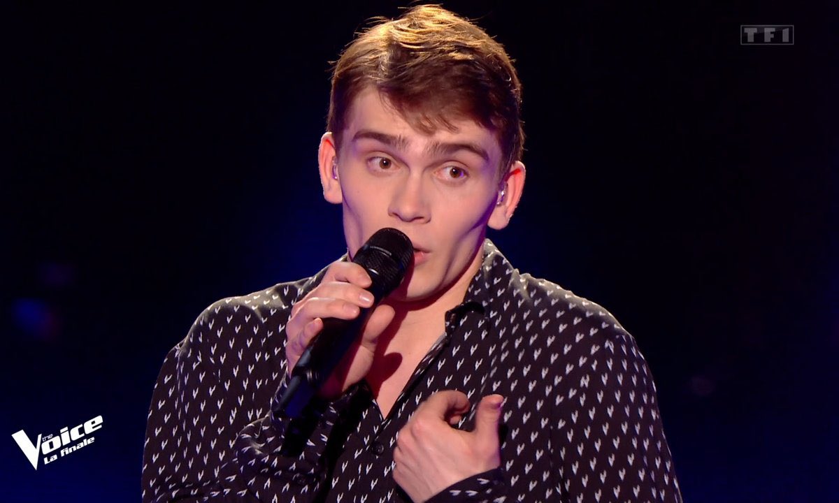 Un petit clin d’œil 😉 avec toutes nos félicitations pour Alphonse grand gagnant de l’émission The Voice hier soir sur TF1. Alphonse est au lycée St Joseph La Salle de Dijon depuis la maternelle. Il pratique le chant avec son professeur Corinne également à la direction du collège