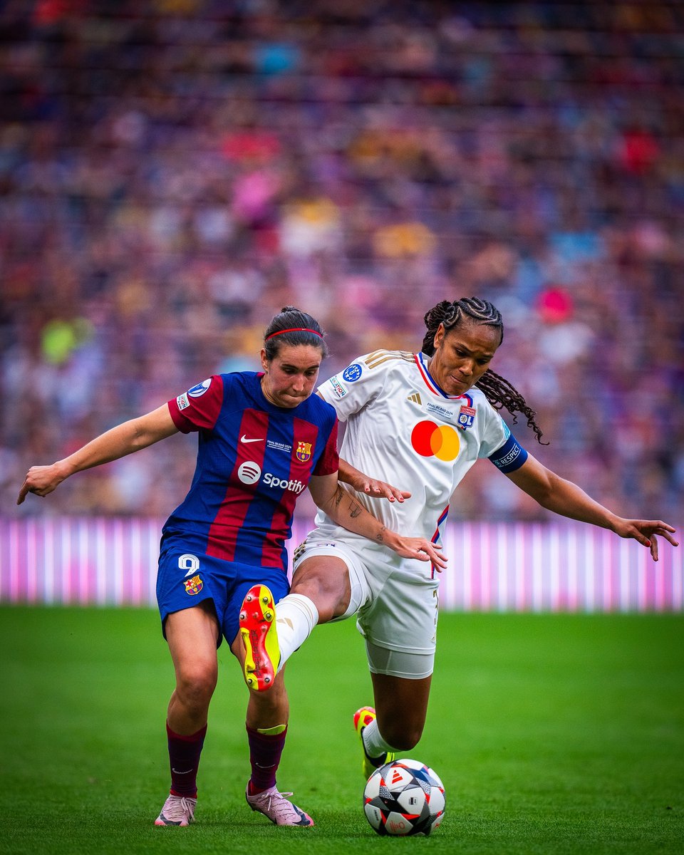 AjFelanitx's tweet image. 🏆 L&apos;enhorabona Mariona Caldentey per aquesta nova copa Champions League. 👏 També a tota la gent de la📸 Penya Barcelonista Els Tamarells desplaçada a Bilbao per seguir el partit a San Mamés i que gaudí d&apos;un bon partit de la felanitxera i les seves companyes.
#orgullfelanitxer