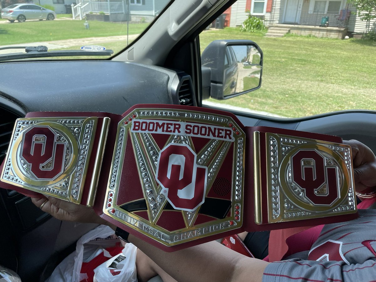 senoroukc's tweet photo. Grateful for the opportunity to cheer on @OU_Baseball at the Big 12 Championship game!
Though the title eluded us this time, our sights are set on a strong postseason.
Let's rally behind our team and bring home the glory!
#BoomerSooner #PostseasonBound โพ๏ธ๐ #15 https://t.co/9oCtw9aXVP