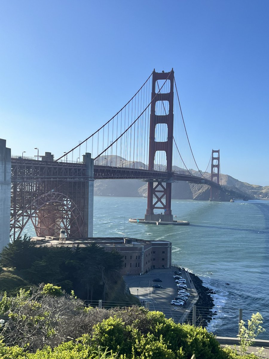 made it to san francisco a few hours ago, now exploring the city. i hope boss and noeul get to see this beautiful view too 😍

#Bosschaikamon #Noeulnuttarat #GoldenGateBridge