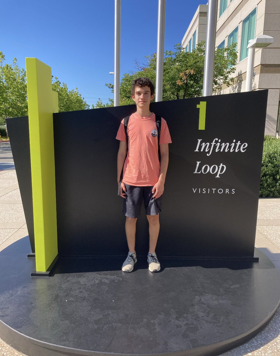 Meet Merger @IanTheDev from Philadelphia, USA - 16 years old - Running a 6 week coding course for middle schoolers - Received grants from @1517fund's Medici Project and Emergent Ventures - Interned as a software engineer at a YC startup at just 15 years old