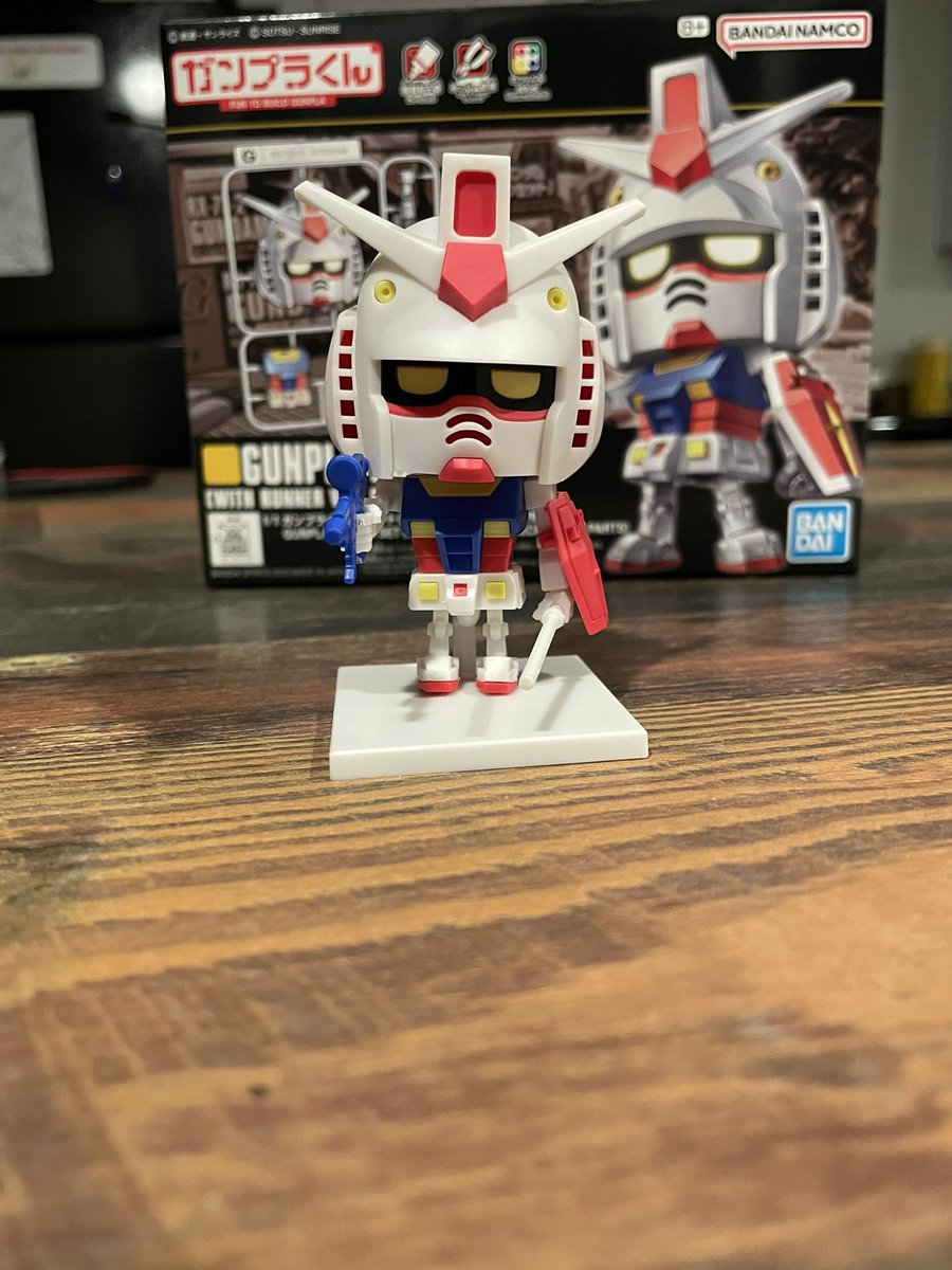 heliosgamma's tweet photo. Another massive (tiny) build that took me 10 hours (minutes)! I forgot this little guy in my backlog, and it’s just enough to get me back into the spirit of building this summer. Really like the alternative ways to display Gunpla-kun. https://t.co/TG8kH7zXpw
