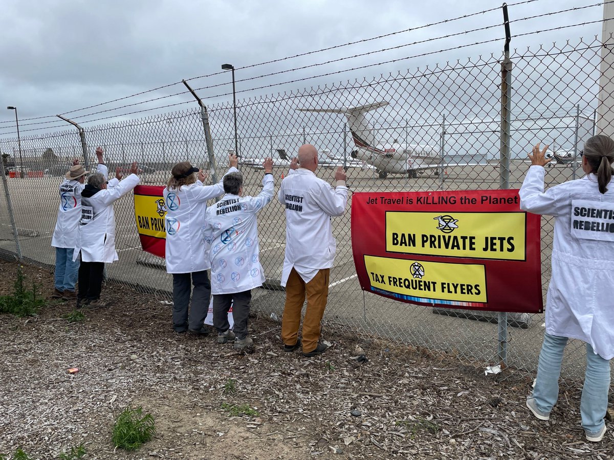 🚨We are targeting private jets in EU and US, along with @StayGroundedNet @ScientistRebel1 & @ExtinctionR to highlight the injustice of aviation. We are done with the scandalous luxuries of the super-rich, it's time to #MakeThemPay !

  #BanPrivateJets #MakePollutersPay