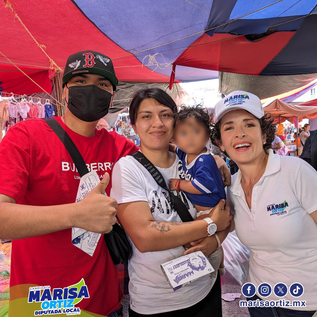 MarisaaOrtizMan's tweet photo. ¡JUNTOS CLARO QUE PODEMOS!🤩
En nuestro último sábado de campaña estuvimos recorriendo el Tianguis Las Hilamas 🤝
Muchas gracias a todos los comerciantes que me recibieron y se suman a mis propuestas✅
Este 2 de junio pintemos León de azul 🦁💙

#MarisaOrtiz #DistritoVI https://t.co/9xtxicWZ8Z