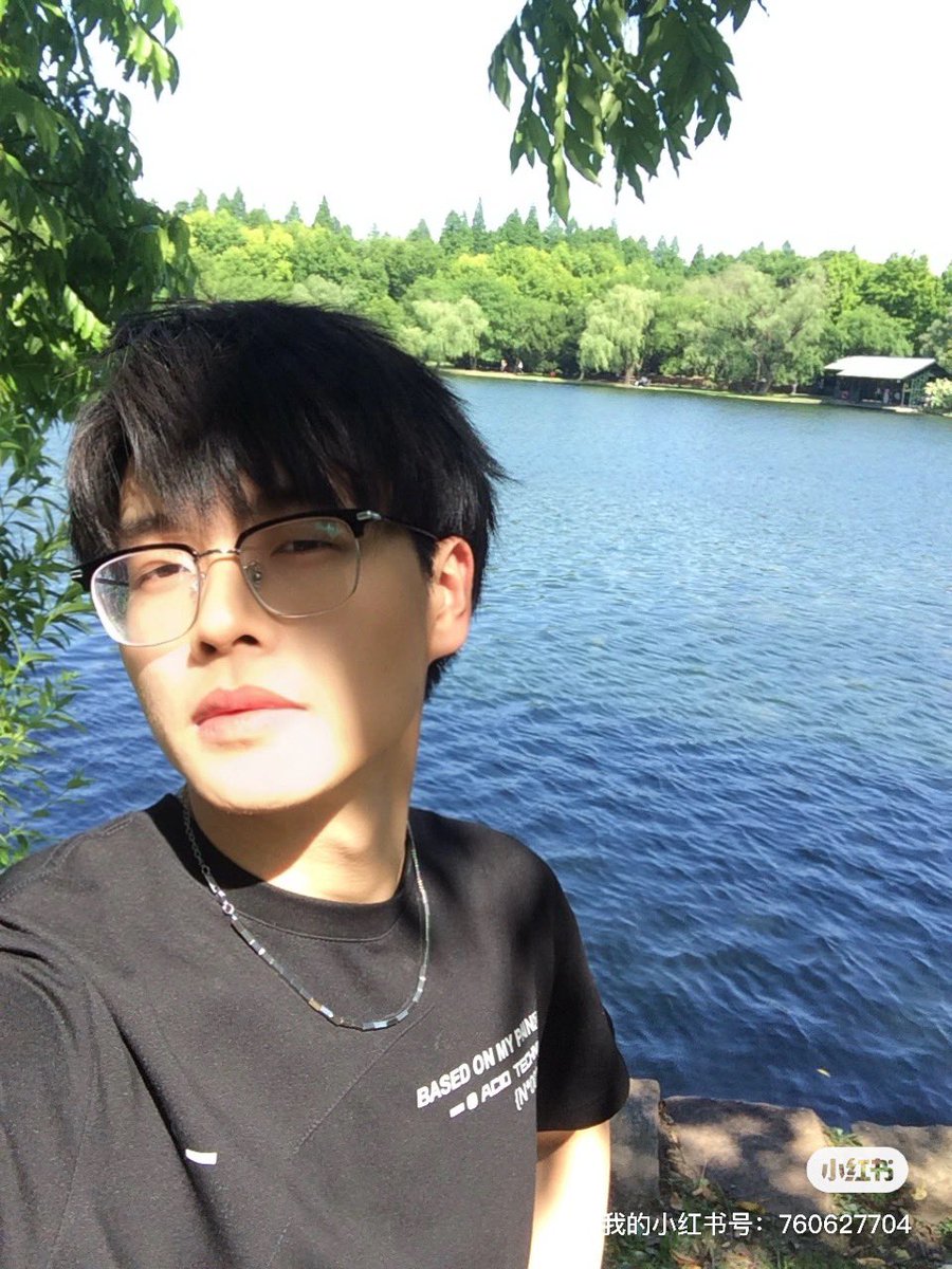 xxxbrbr's tweet photo. 在吗 分享一点照片 https://t.co/hMoZpQx8bE